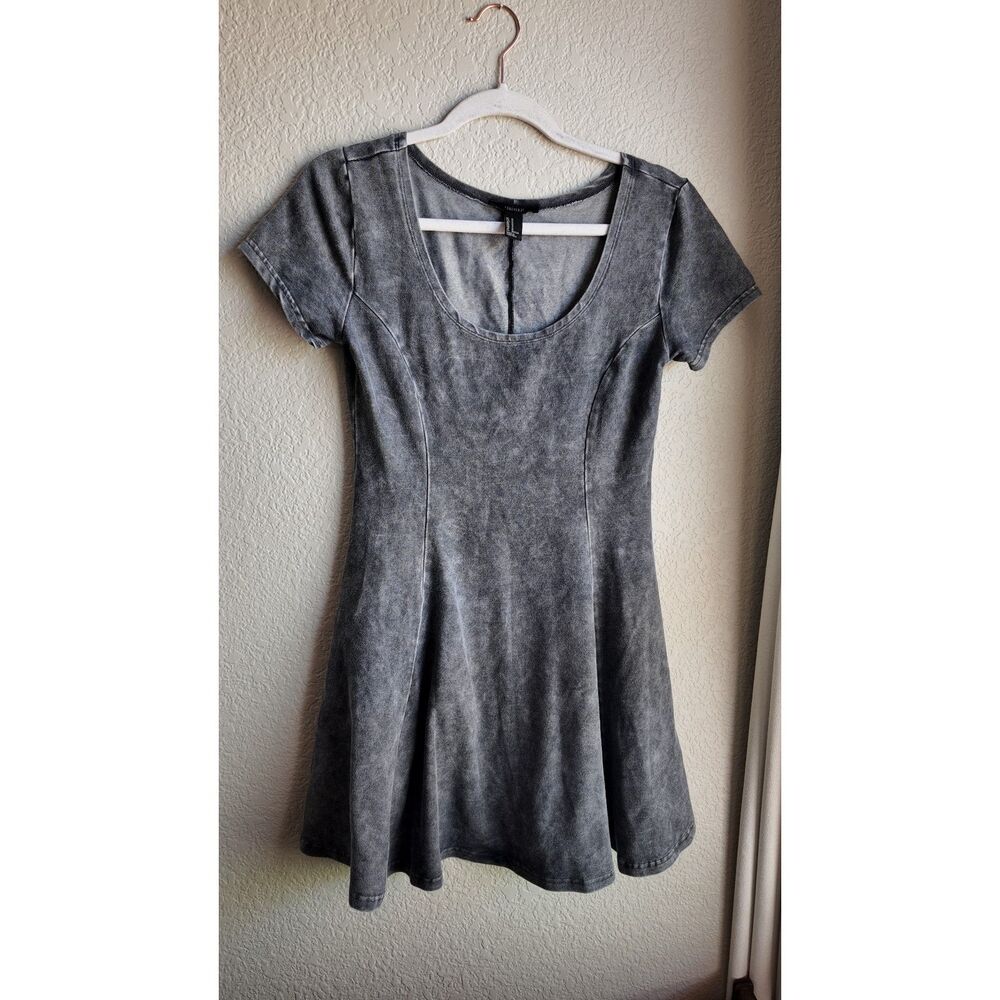 Forever 21 Gray Acid Wash Fit Flare Dress Medium Short Sleeve Skater Mini